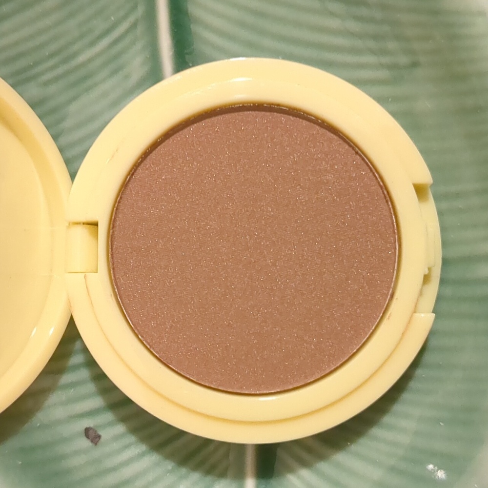 Bronzer - Picture 3 of 3